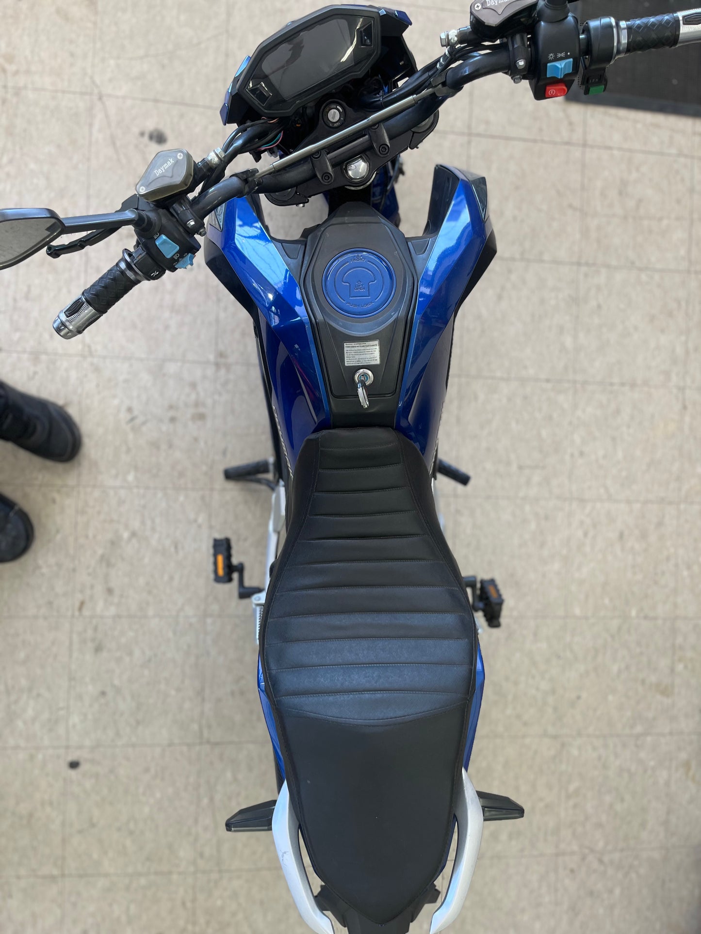 2023 - Used - Road Warrior 500W 72V 30Ah E-Bike
