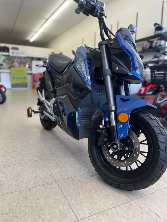 2023 - Used - Road Warrior 500W 72V 30Ah E-Bike